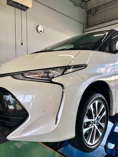 レグノを履いていただく喜び | トヨタ エスティマハイブリッド タイヤ 