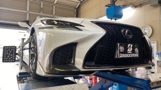 LS500hさん、低空飛行でご出発！！ データシステム エアサス