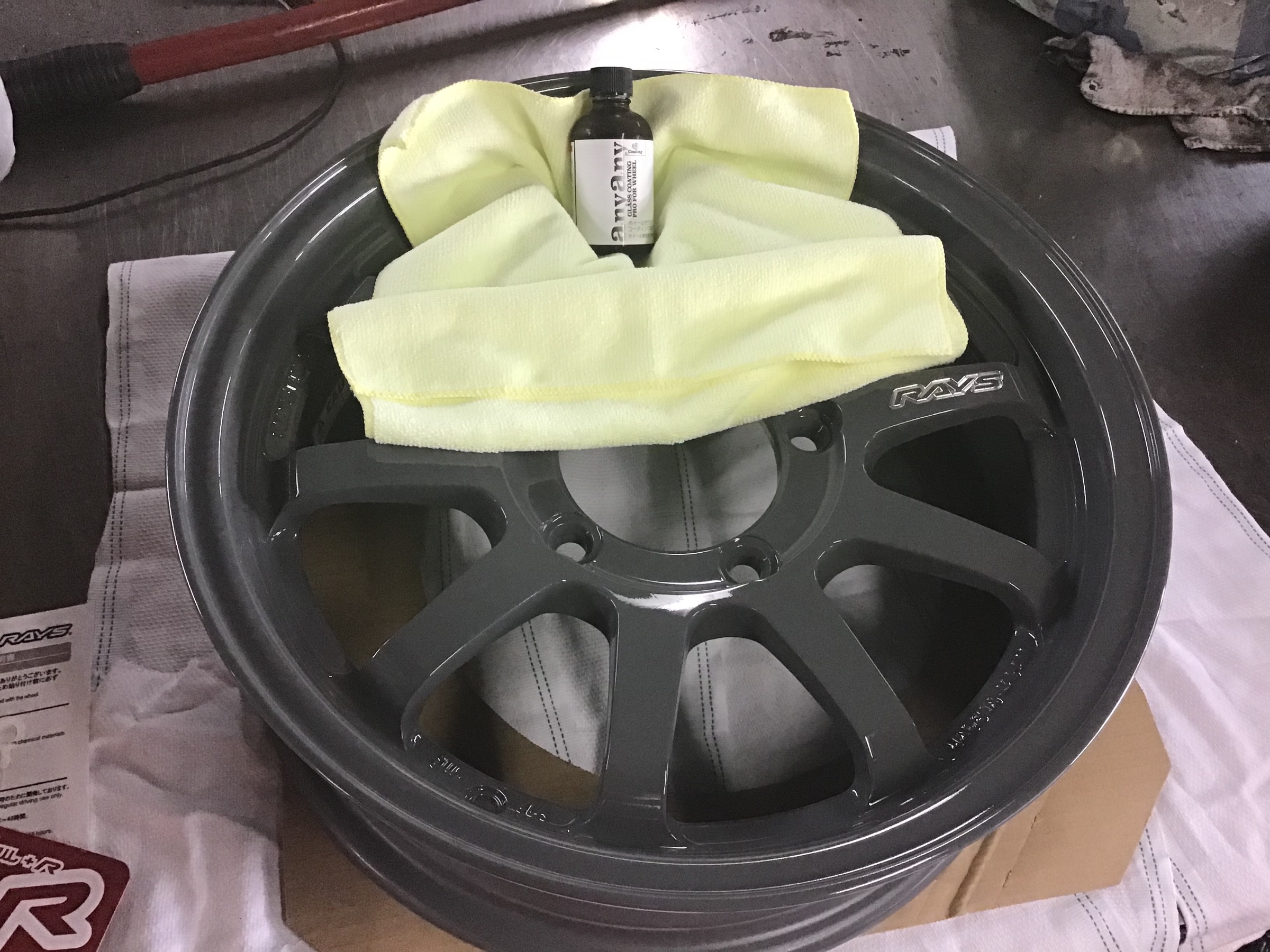 アルミホイール用ガラスコーティング剤