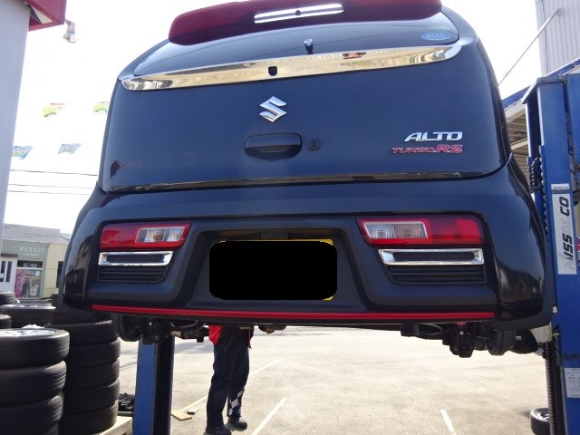 HA36SアルトRSに藤壺マフラー・ハイラックストラックにデイトナ