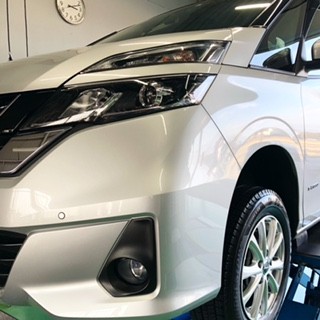 セレナにブリザックvrx2を装着 日産 セレナ タイヤ タイヤ ホイール関連 乗用車用タイヤ交換 スタッフ日記 ミスタータイヤマン 松山平井 愛媛県のタイヤ カー用品ショップ ブリヂストンのタイヤ専門店