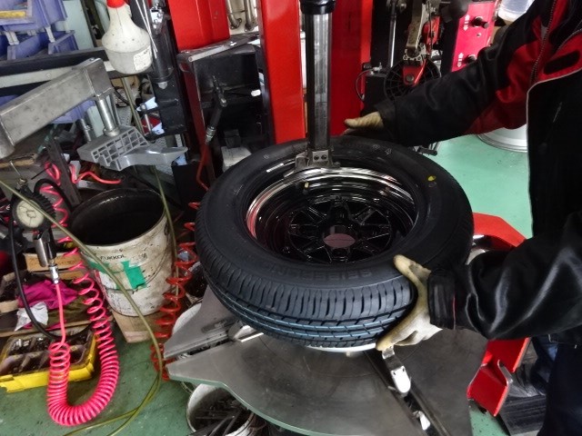 ZC33Sスイフトスポーツのタイヤ交換・トレーラーにSSRマークⅡ