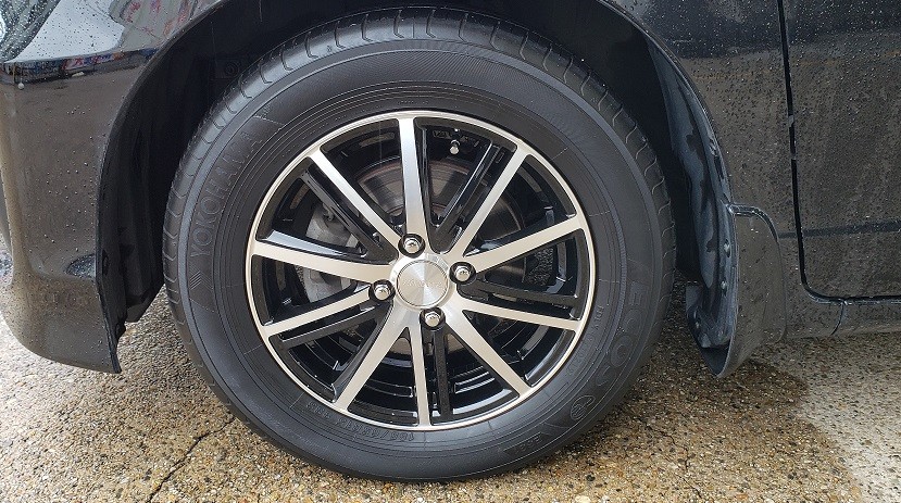 フリード Balminum B10装着 ホンダ フリード ホイール タイヤ ホイール関連 ホイール交換 スタッフ日記 ミスタータイヤマン 桜井 奈良県のタイヤ カー用品ショップ ブリヂストンのタイヤ専門店