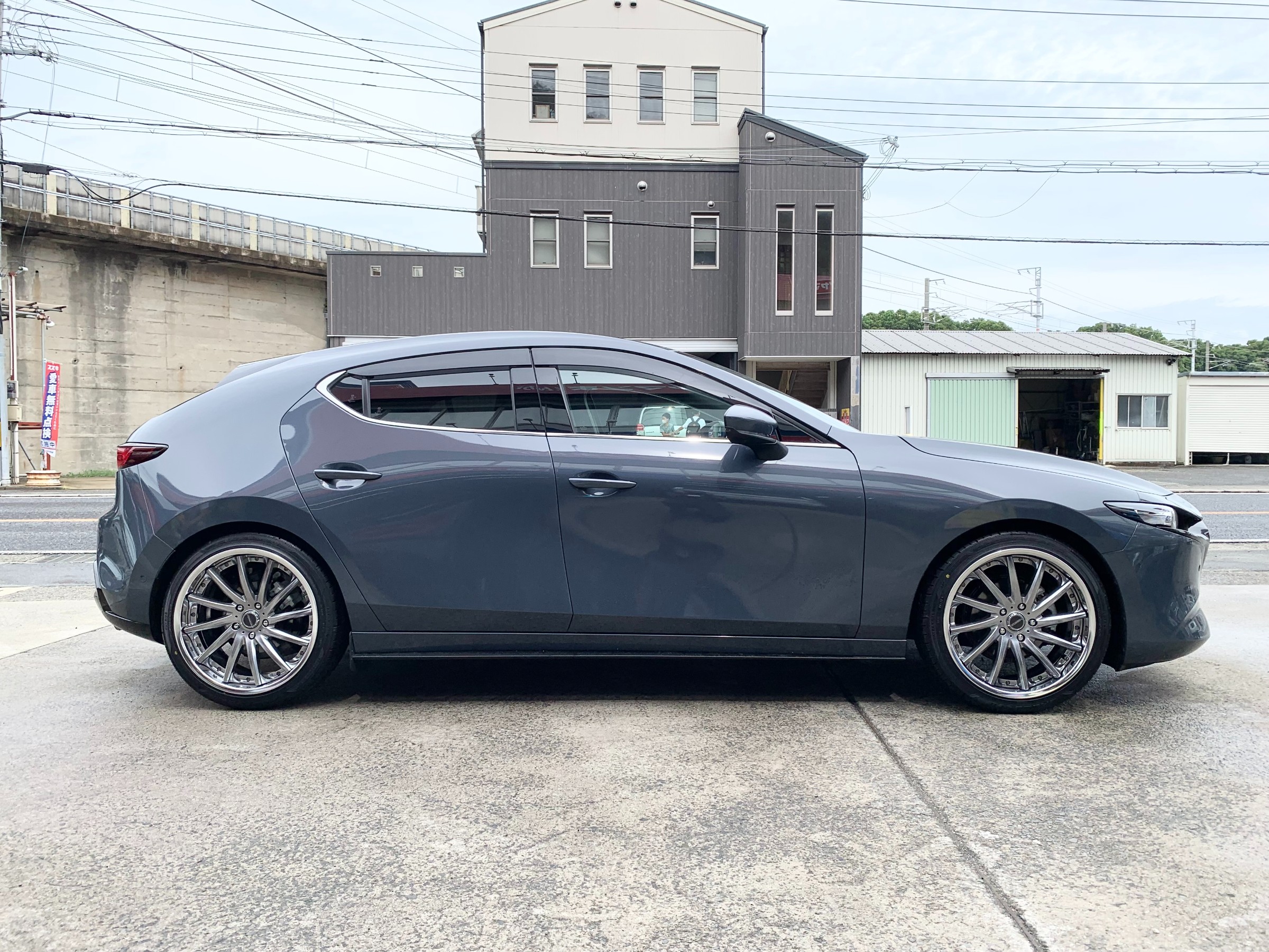 K様 マツダ3 | その他 | 商品情報 | ミスタータイヤマン まんが