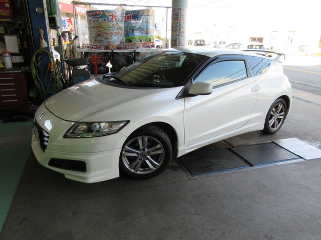 CR-Zにナビゲーション取り付けとプラグ交換 | ホンダ CR-Z AV&