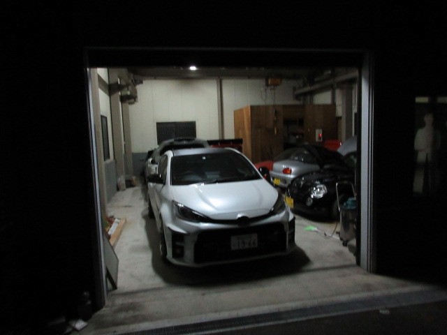 ｇｒヤリス早朝に試乗 洗車 ついでにzc33sスイフトスポーツも洗車 トヨタ ヤリス その他 その外サービス 出張サービス スタッフ日記 ミスタータイヤマン M Tech ブリヂストンのタイヤ専門店 ミスタータイヤマン