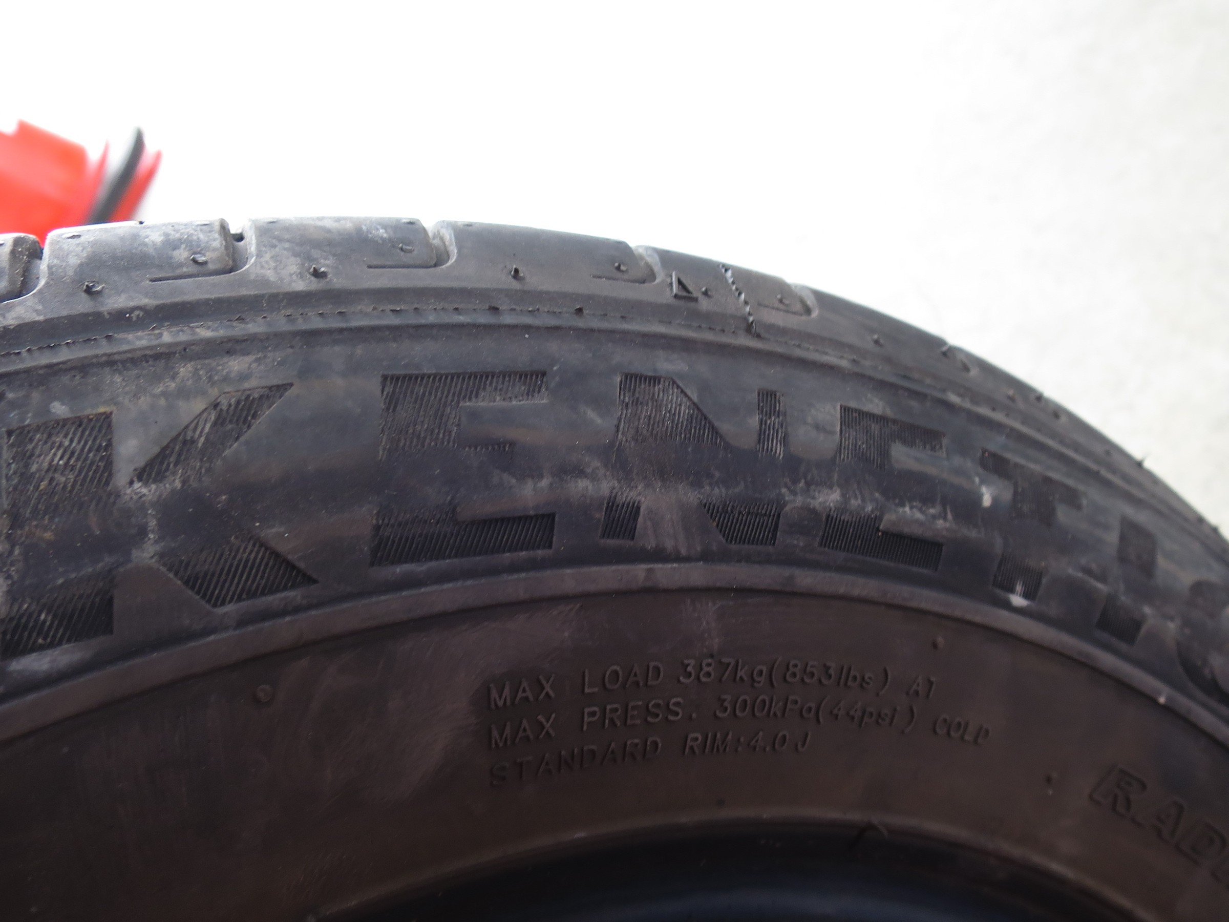 パンクしたタイヤは引きずりに注意 スタッフ日記 ミスタータイヤマン 桶川西店 埼玉県のタイヤ カー用品ショップ ブリヂストンのタイヤ 専門店