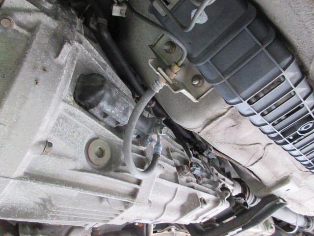 休みなのにs00のクラッチフルード漏れ修理 ホンダ S00 メンテナンス商品 オイル関連 ミッション デフオイル交換 スタッフ日記 ミスタータイヤマン M Tech ブリヂストンのタイヤ専門店 ミスタータイヤマン