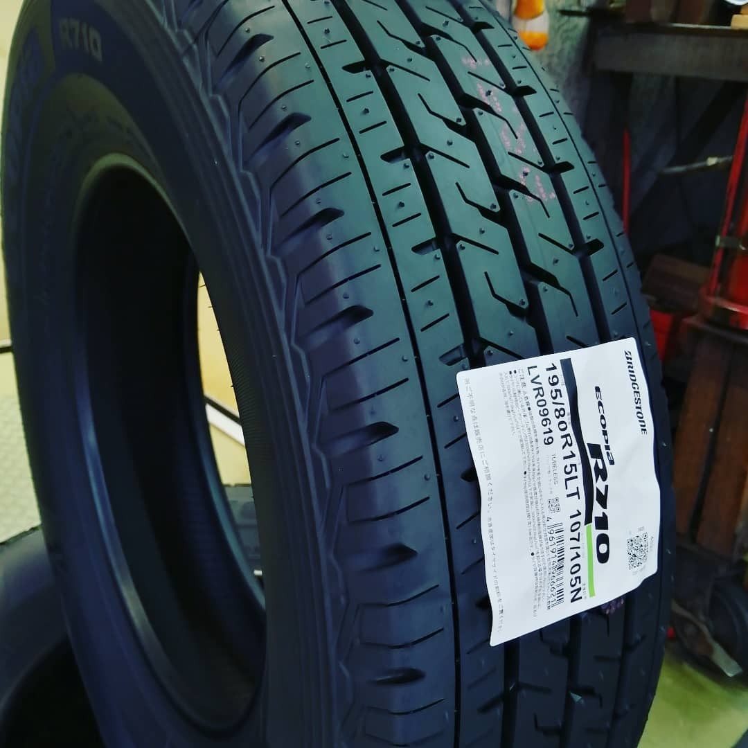 4 BRIDGESTONE 195/80R15 LT 2022年製 スタッドレス ハイエース