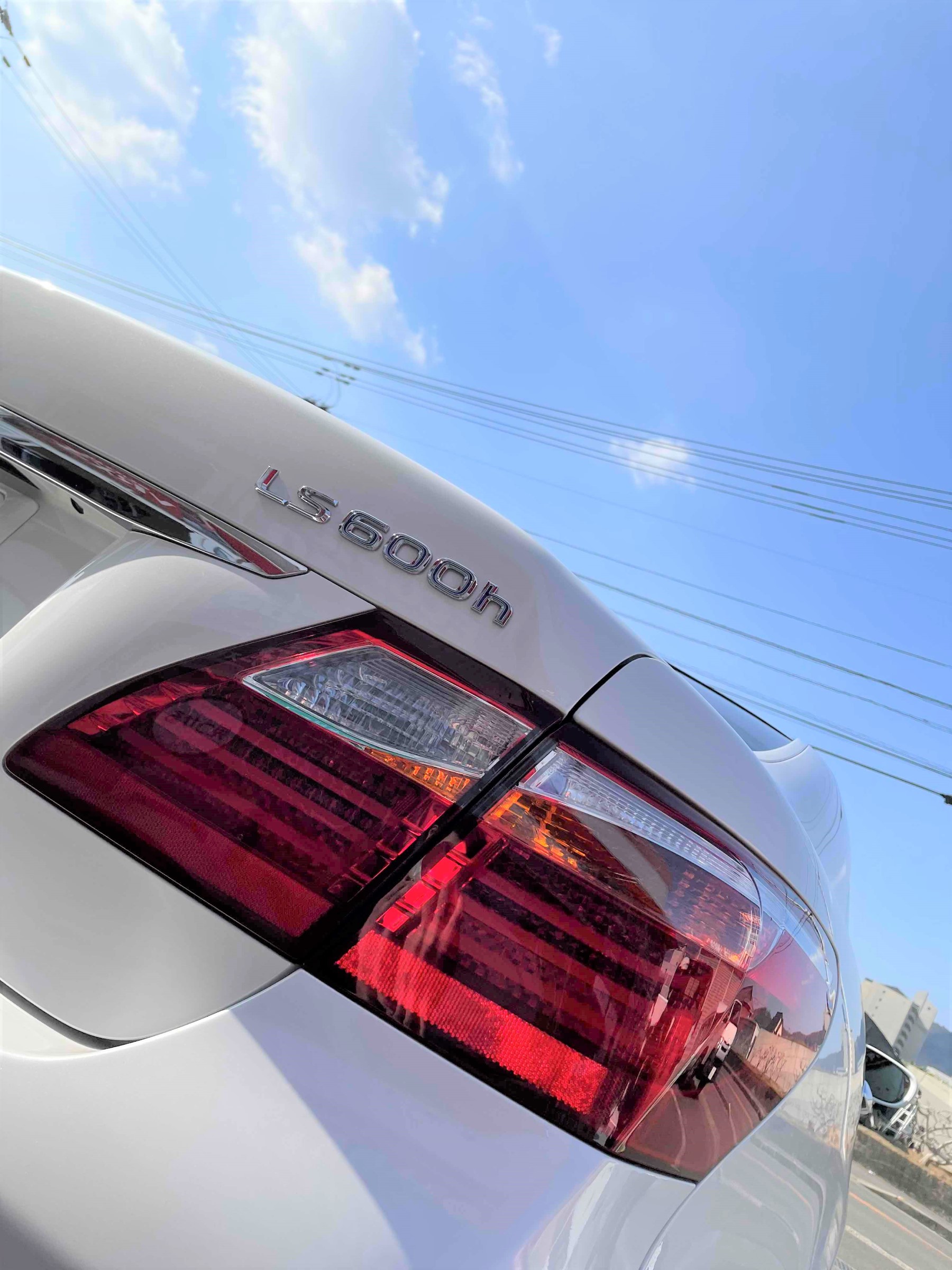 王者の足元は、やっぱり王者で決まり（レクサス LS600 × REGNO GR-XⅡ