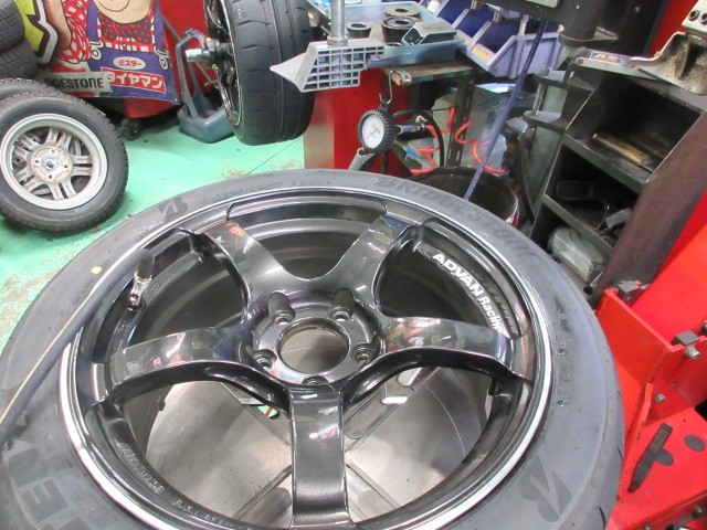 バリ溝 美品】スイフトスポーツ サイズ Grass 16in 6J +50