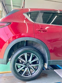 ふく出品 1本目　マツダ　cx5 １００周年ホイール マツダ CX-5 100周年特別記念車】スペシャルロゴに込められた想い