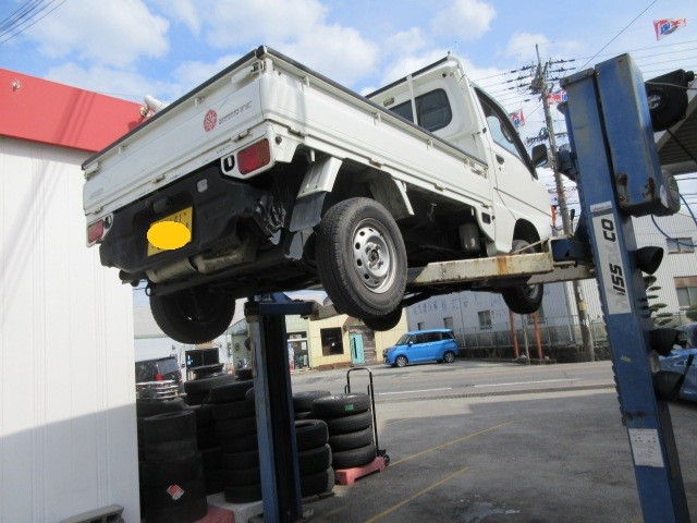 TT2サンバートラック車検整備・ジムニー車検整備・プリウス/トラックの