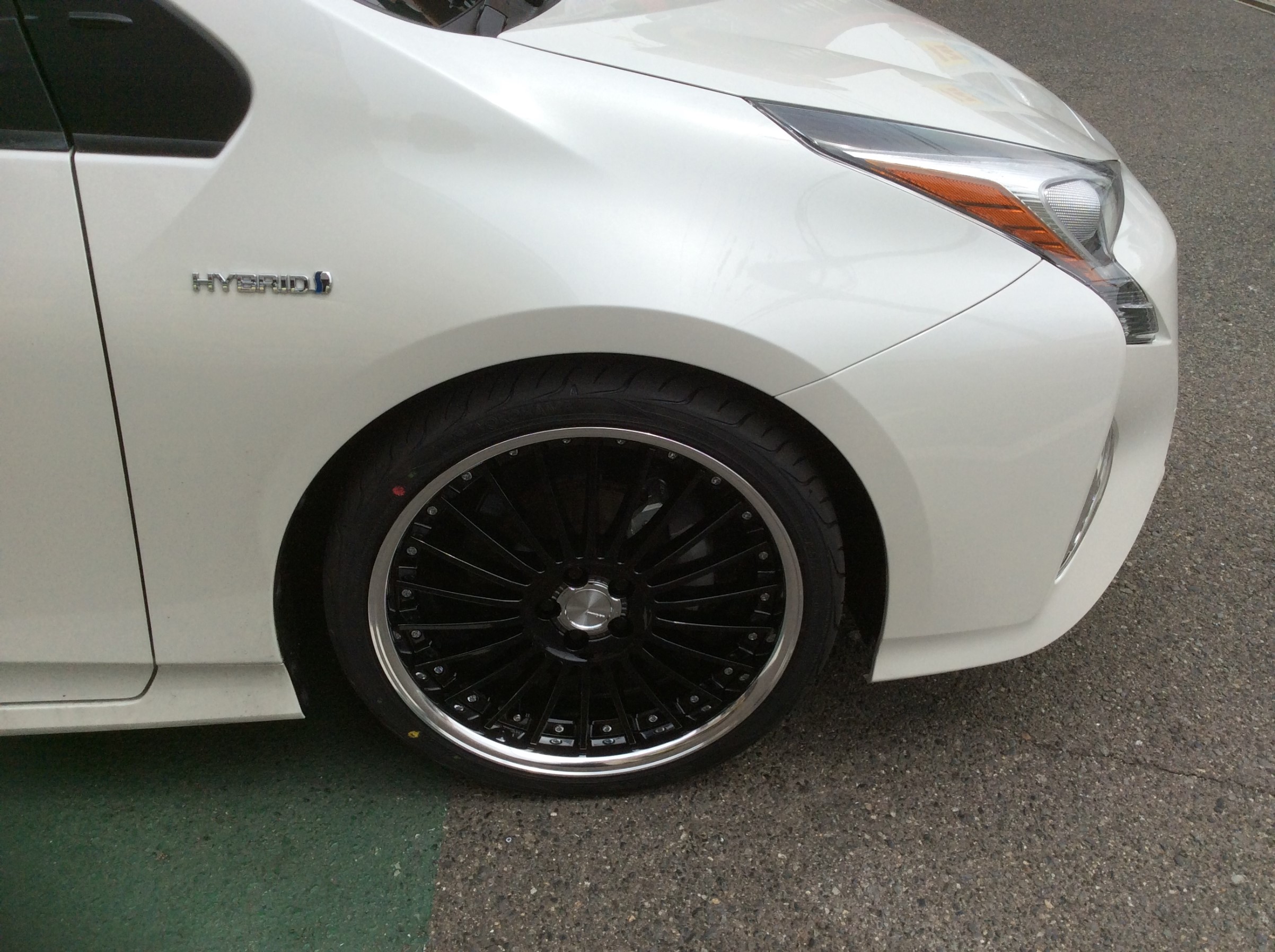 50 プリウス 車高調＆アライメント | トヨタ プリウス ホイール