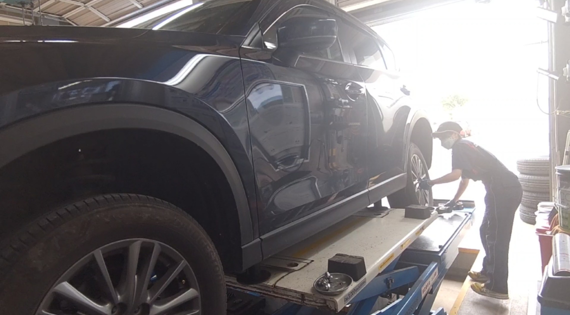 作業動画 CX-5に、ALENZA LX100 225/65R17 | タイヤウーマンの日記