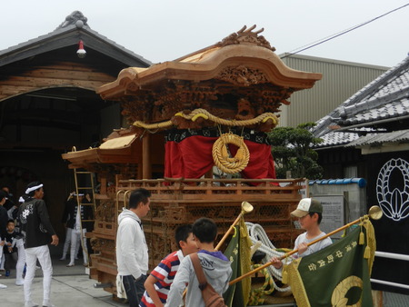 泉佐野市長滝中之番地車！【修理の為、工務店へ搬入