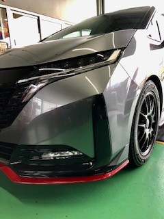 ノート・オーラNISMOにブリザックVRX3を装着 | 日産 ノート タイヤ