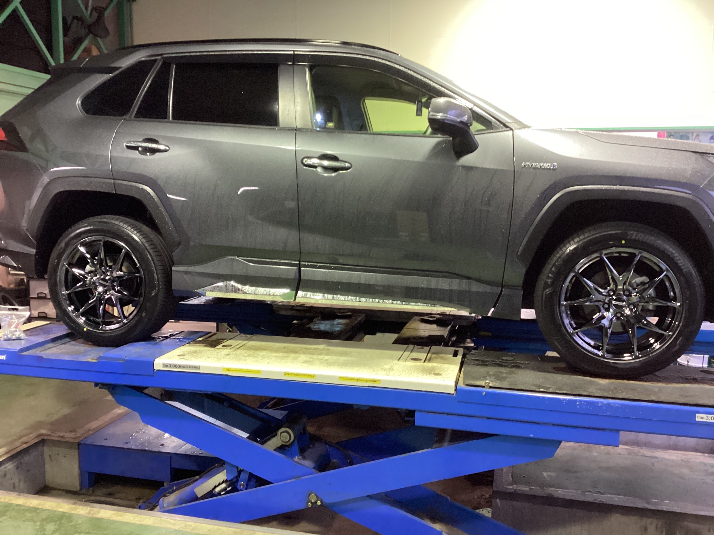 RAYS！！ | トヨタ RAV4 ホイール | スタッフ日記 | ミスター