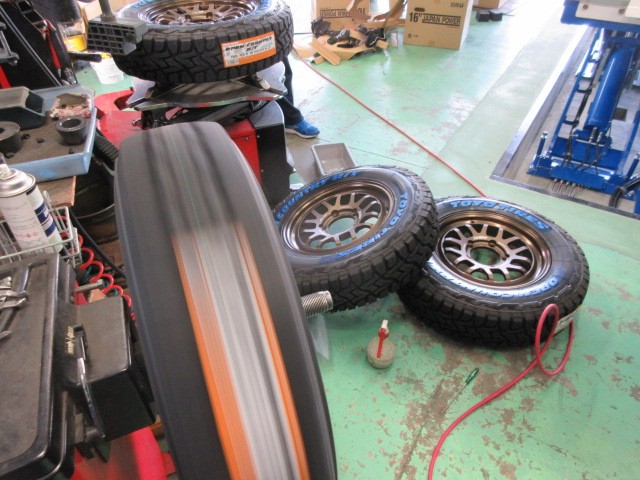 デモカーJB64ジムニーにA・LAP・07X・MR-Sメーター球・シエンタの