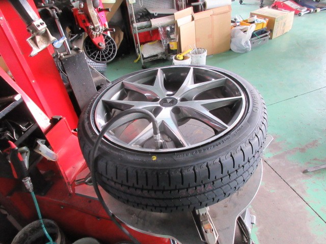デモカーJB64ジムニーにA・LAP・07X・MR-Sメーター球・シエンタ
