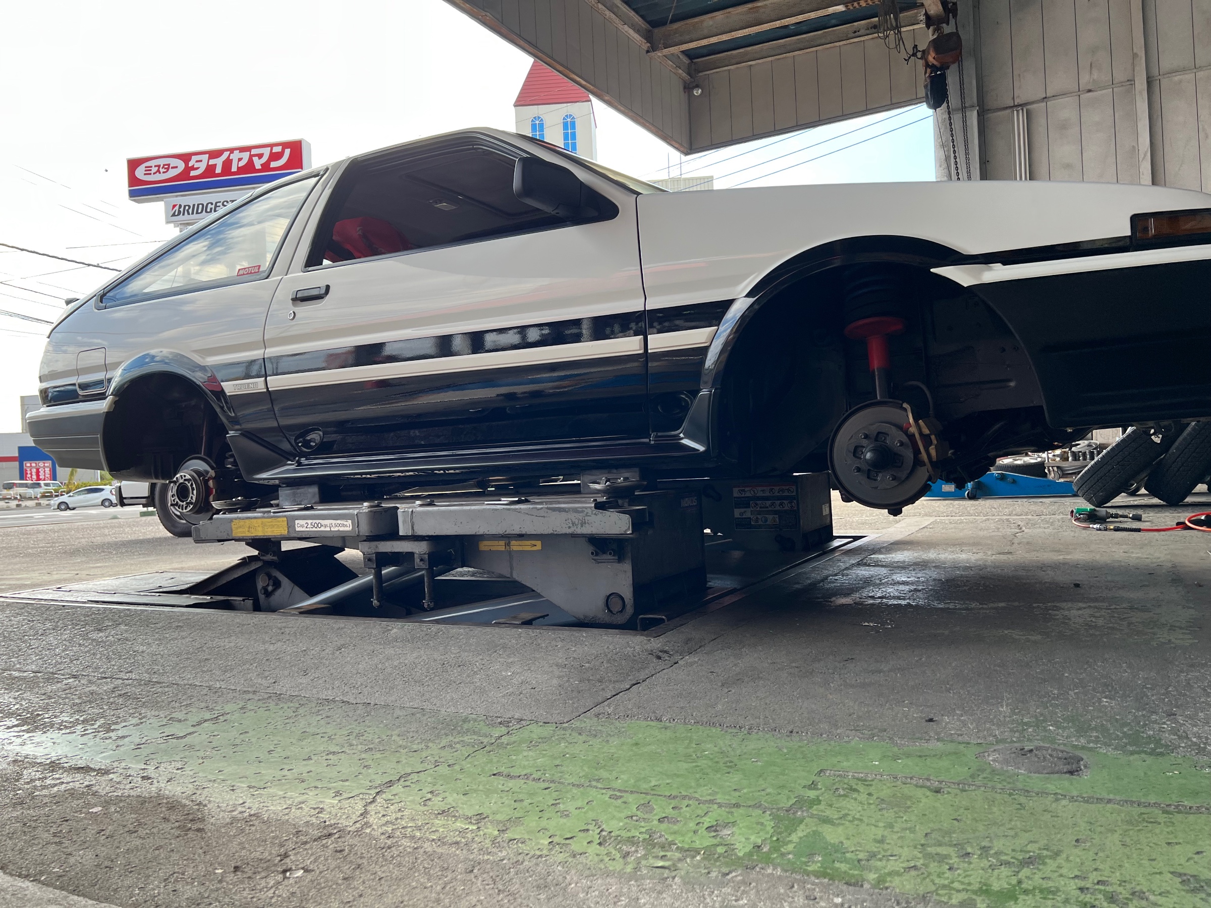 AE86 タイヤ交換 | トヨタ 86 タイヤ タイヤ・ホイール関連