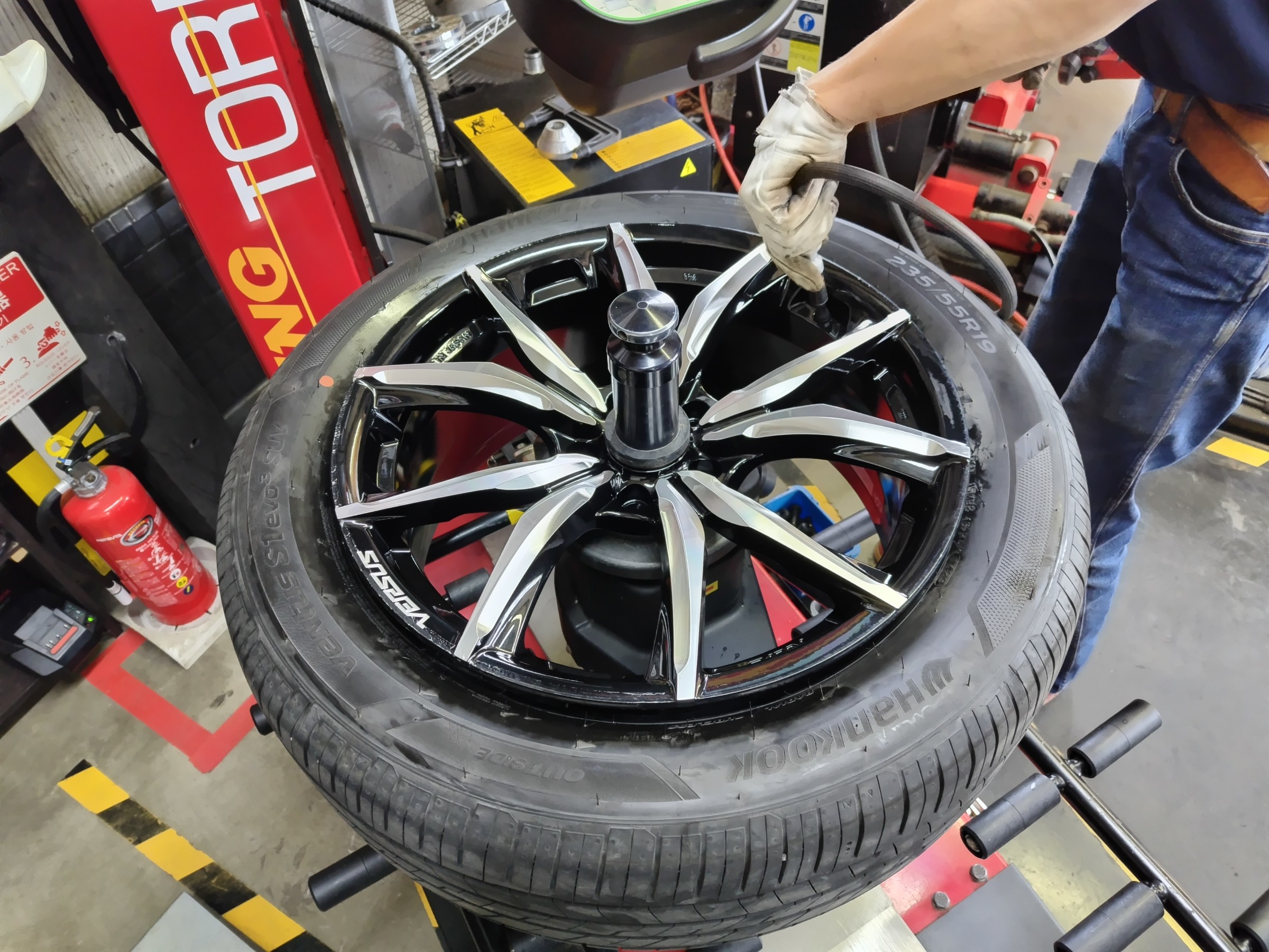 日産 新型エクストレイルに RAYS ベルサス SALVATORE 装着!! | 日産 