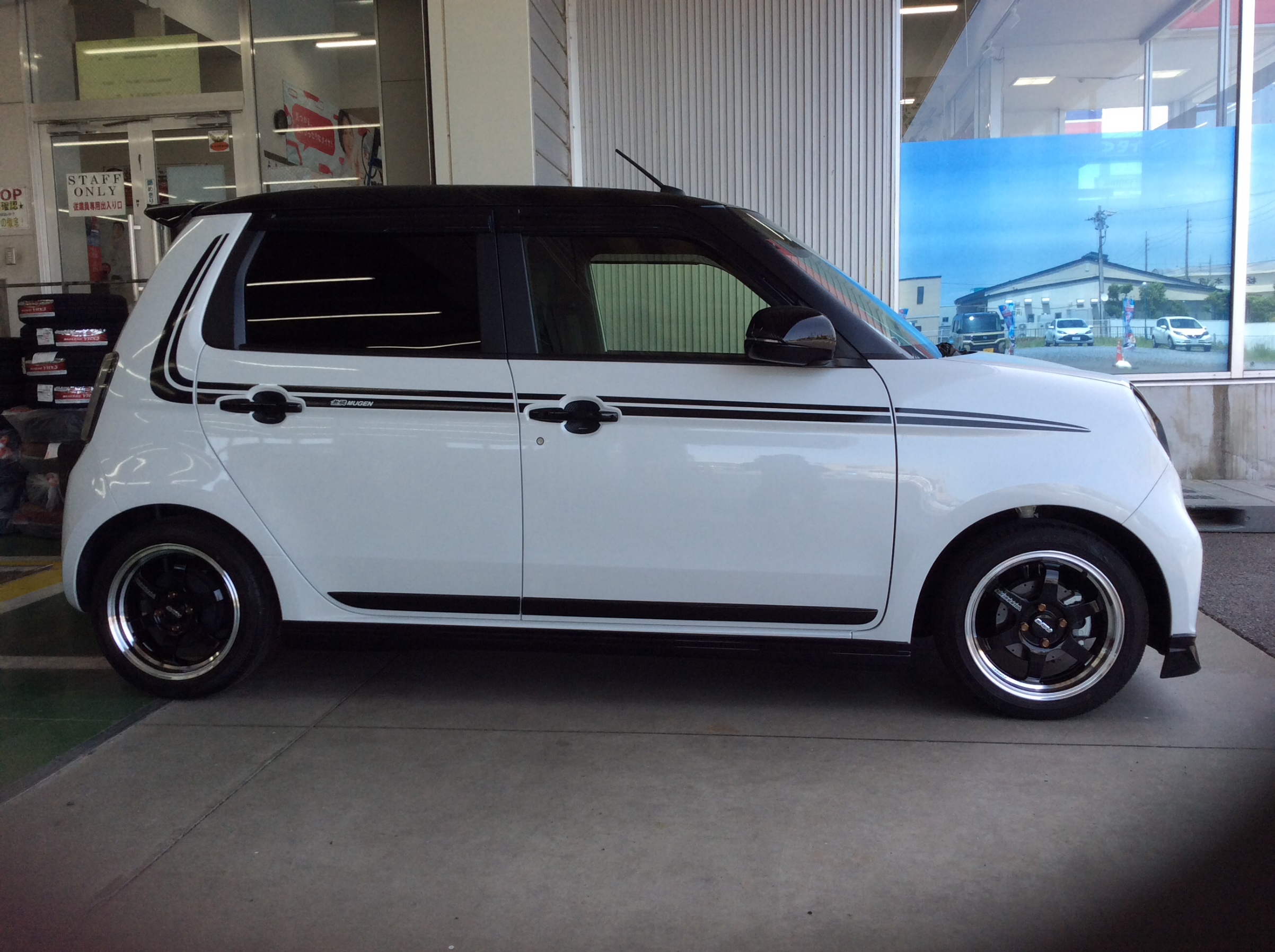 loco-69様 タイヤホイール① 41mz4ZuVpdL._UF350,350_QL50_.jpg