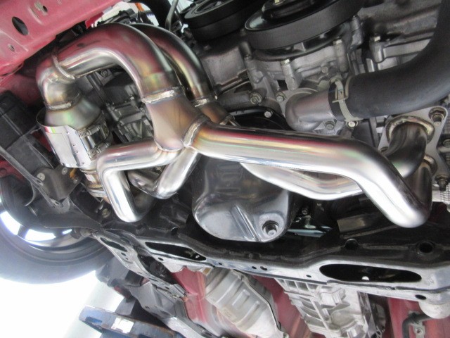 ZN6 86後期にHKSエキマニ・ミニキャブブレーキパッド×・ベリーサの