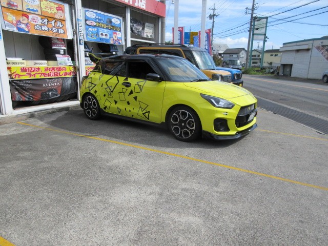 ZC33SスイフトスポーツにワークエモーションCR2P・JAF・アクアのタイヤ