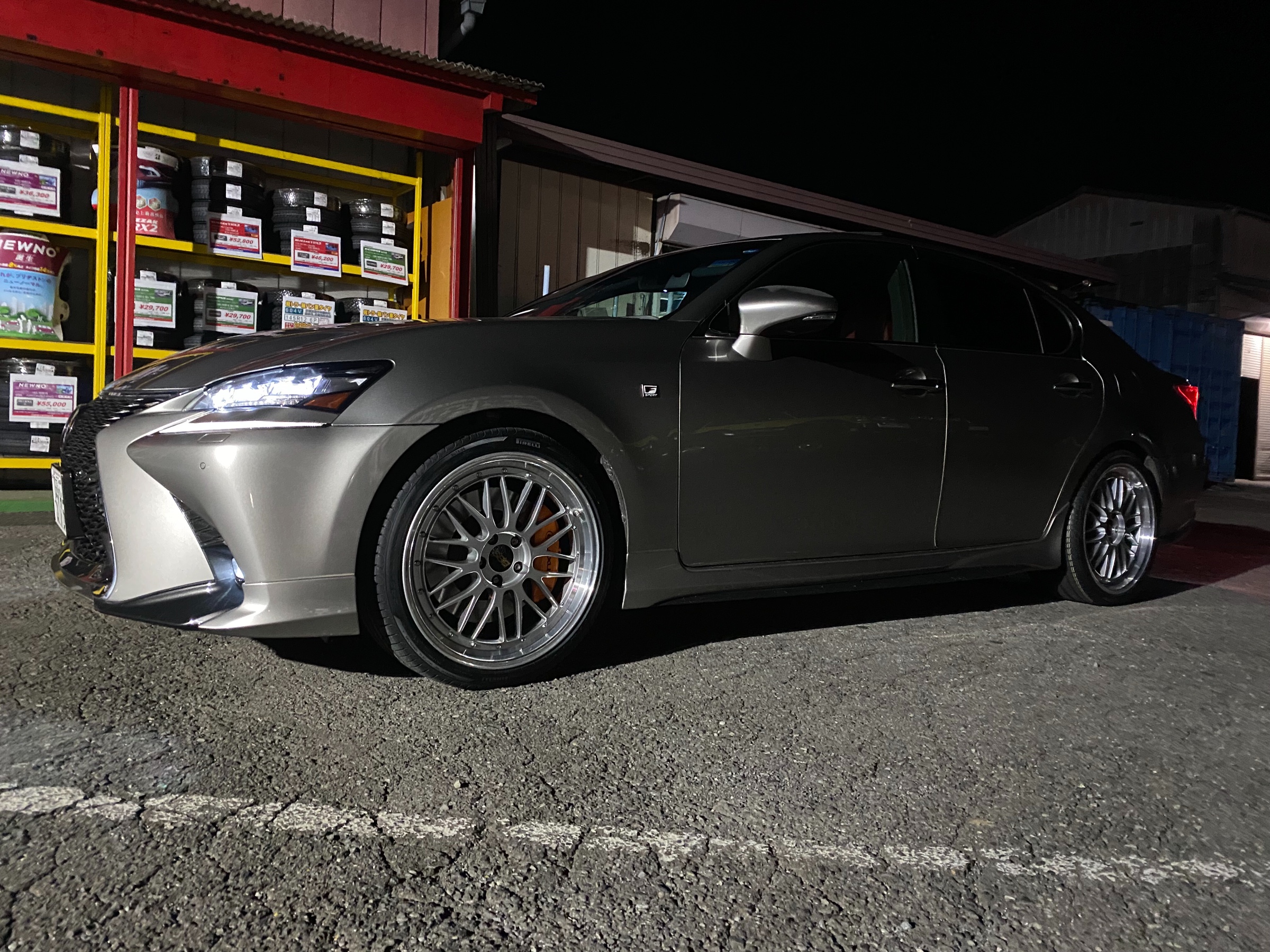 レクサス・GS450h、タイヤ交換 | レクサス GS タイヤ タイヤ