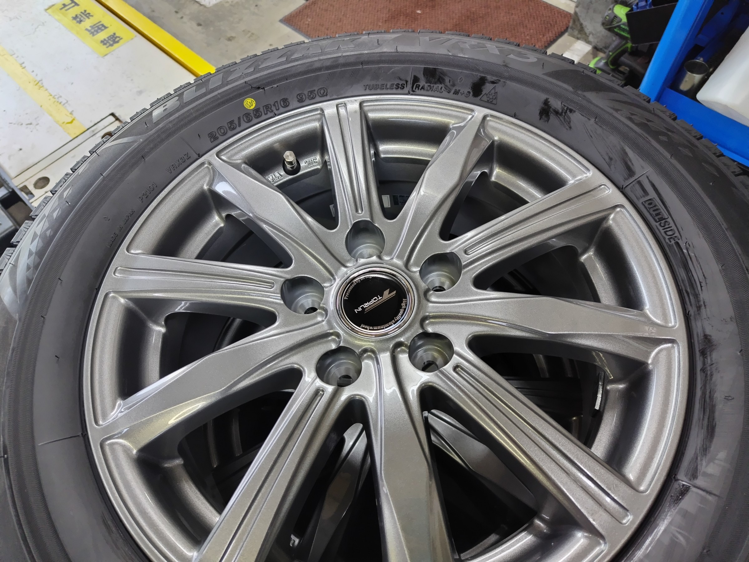 ヤリスクロスに VRX3＆TOPRUN/KR10 | タイヤウーマンの日記 | ミスター