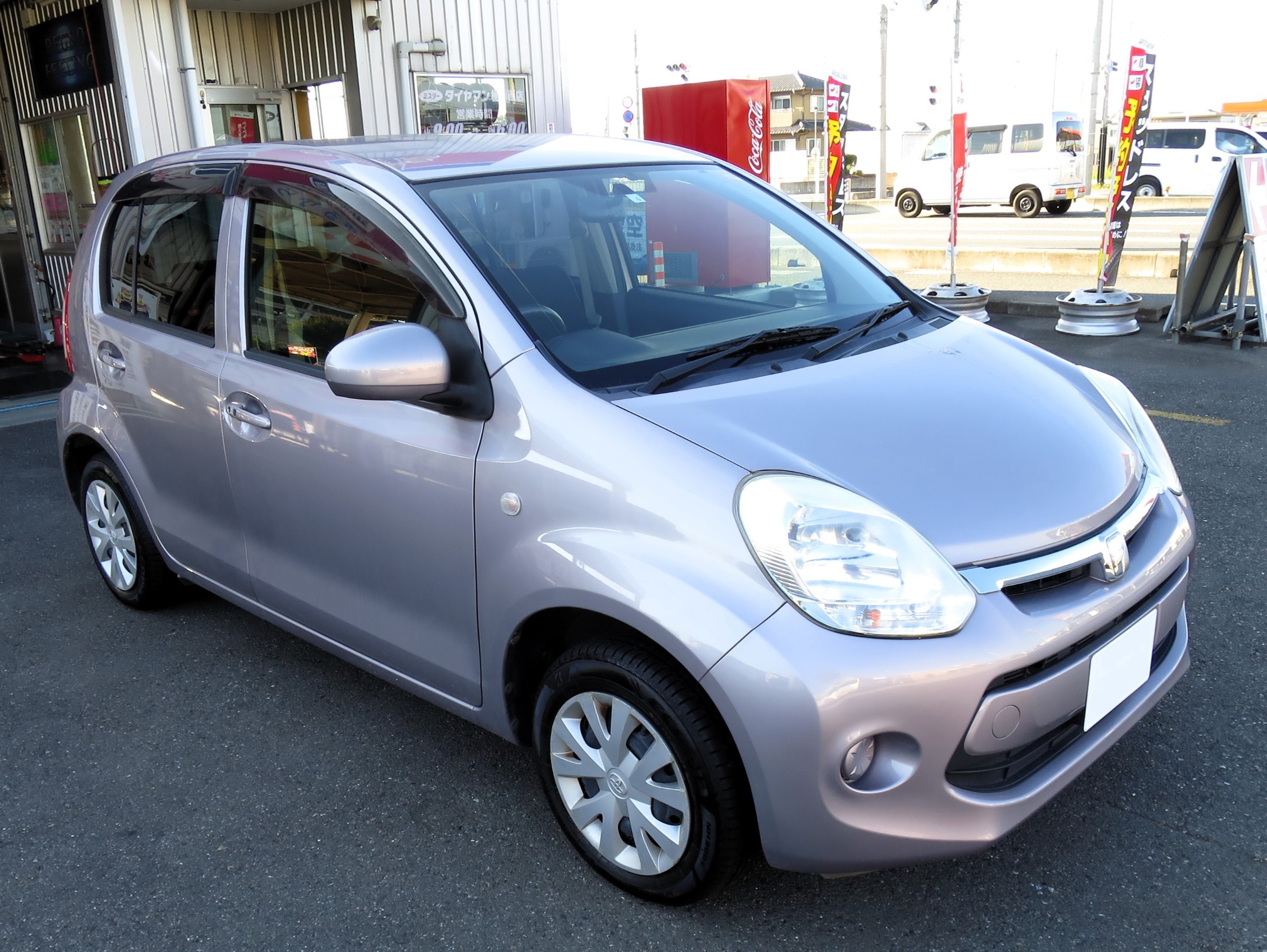 パッソ　　夏タイヤ　BRIDGESTONE トヨタ パッソにBRIDGESTONE ECOPIA NH200Cを装着 | トヨタ パッソ