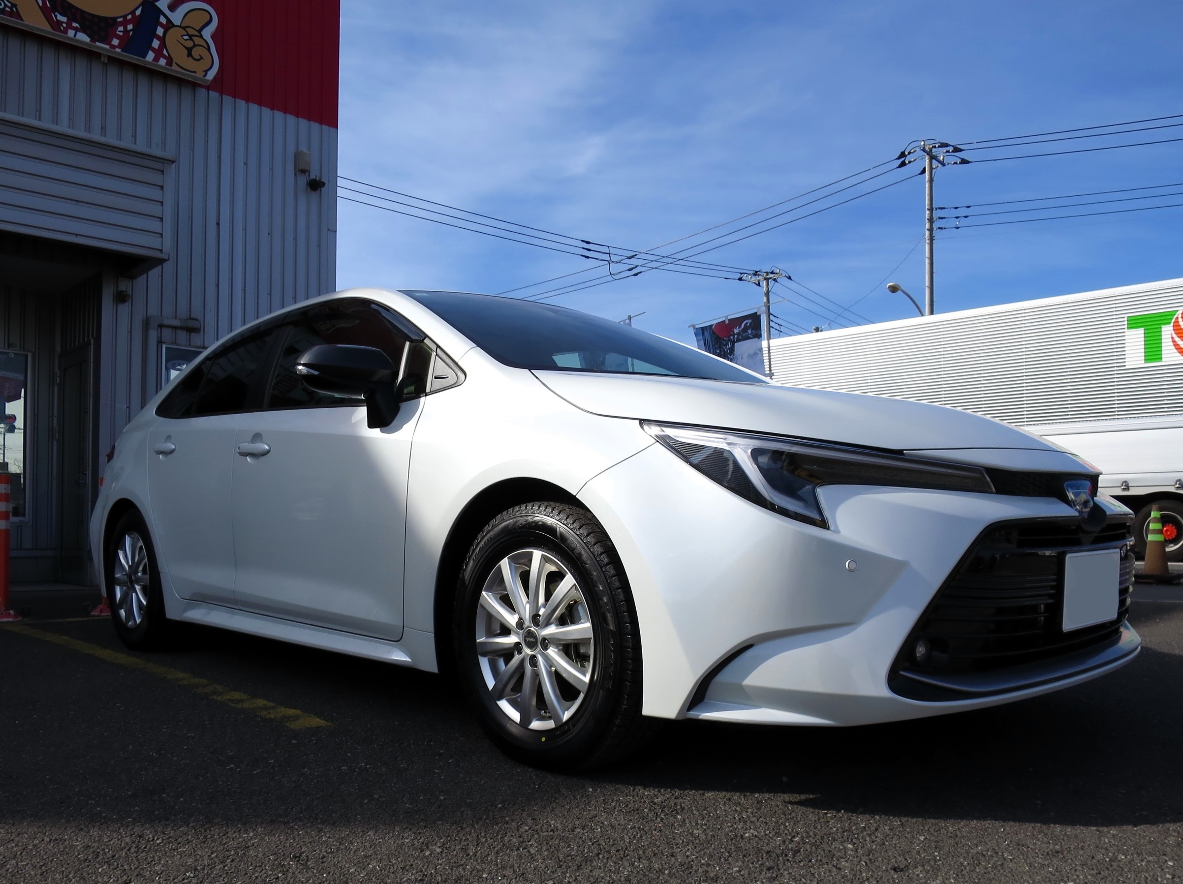 トヨタ カローラにBRIDGESTONE BLIZZAK VRX3を装着 | トヨタ タイヤ