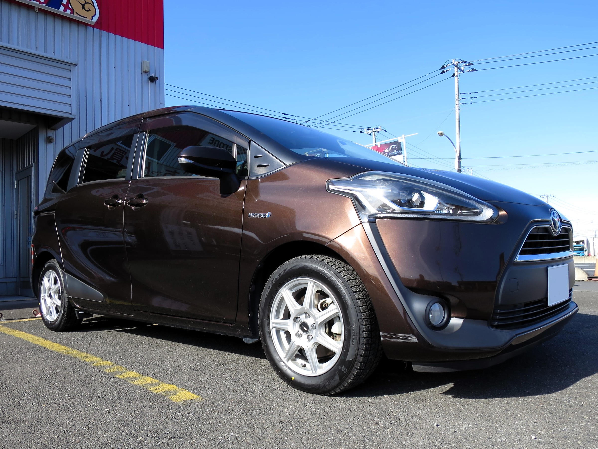 トヨタ シエンタにBRIDGESTONE BLIZZAK VRX2 を装着 | トヨタ シエンタ