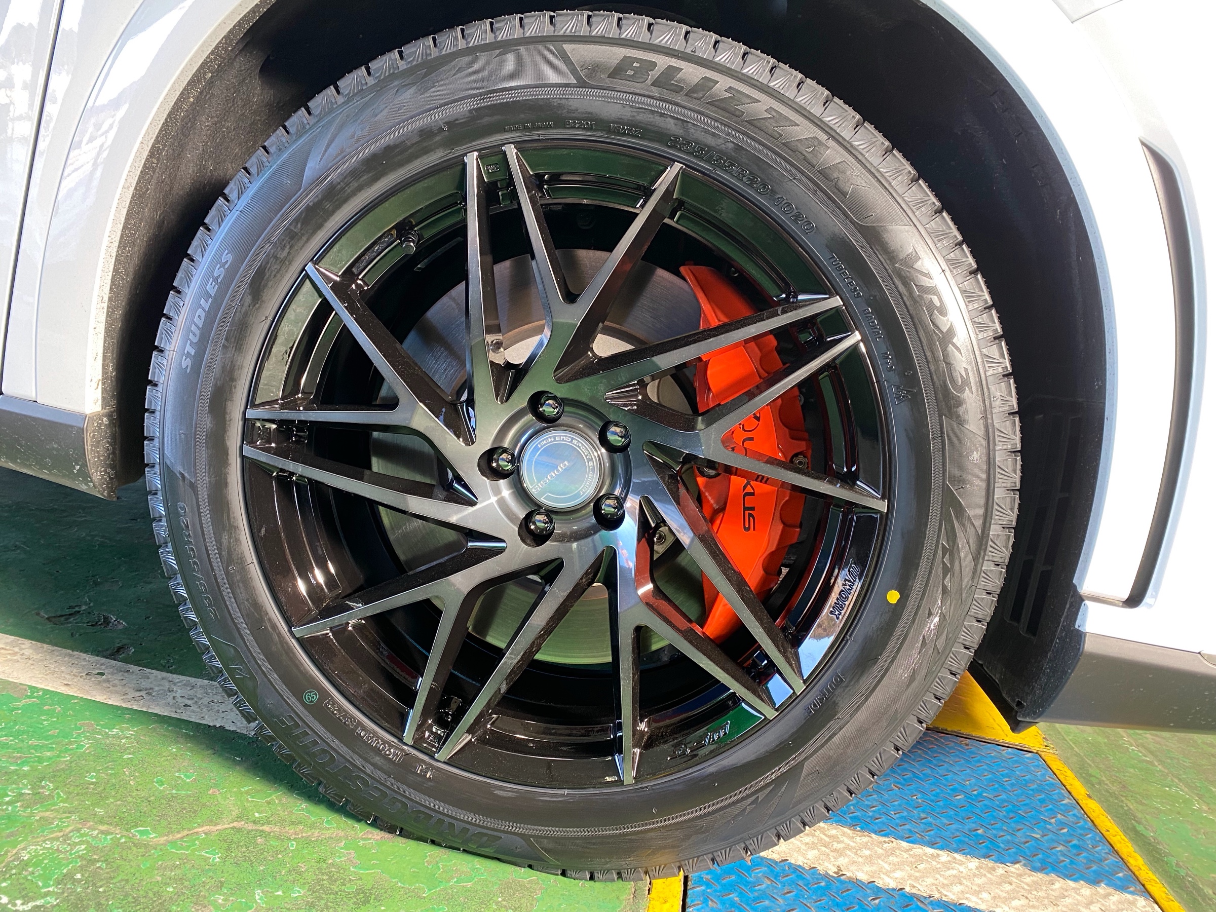 レクサスrx スタッドレスタイヤ 18インチ ホイールセット