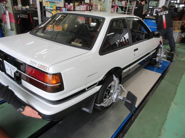 ままま様　　8　　　調整中 KG2P CX－8 車高調取付け ブッシュ1G締め直し 4輪