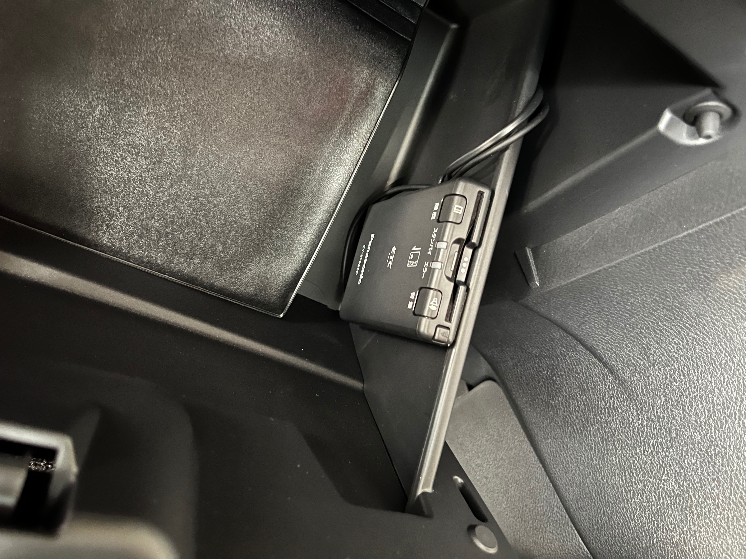ニッサン セレナ(C28型) 用品お取付 | 日産 セレナ e-Power AV&