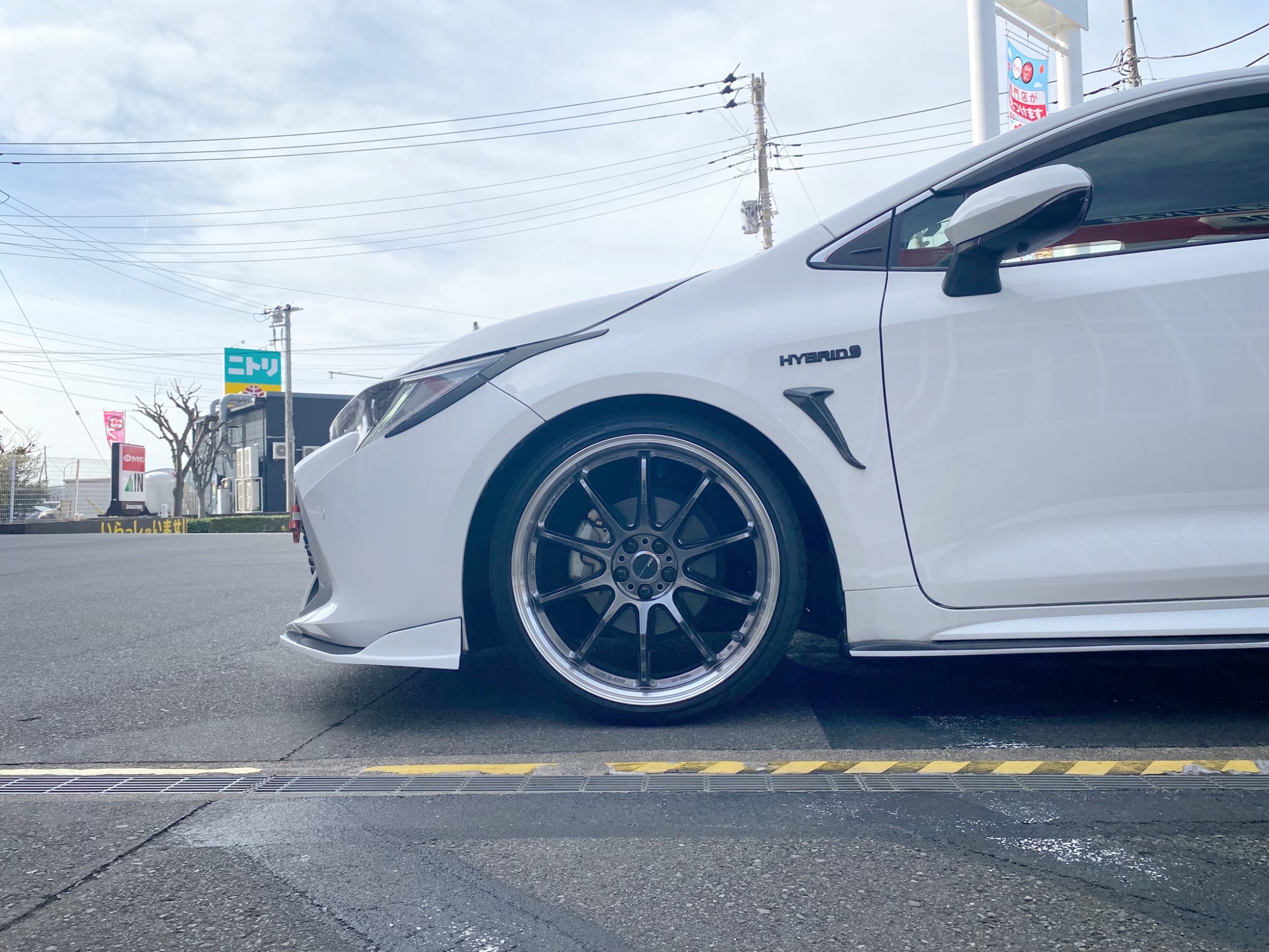 京商 ピュアテン カローラWRC ボディとタイヤホイール カローラスポーツの厳選ホイール&車高調選び‼︎ | トヨタ