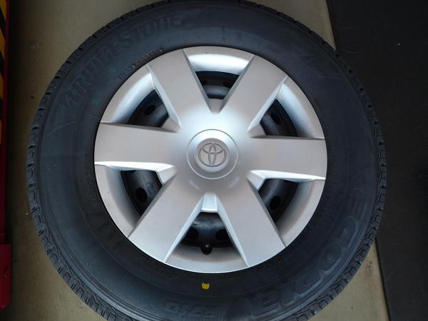 ハイエース 15インチ 195/80R15 107 | トヨタ ハイエース | スタッフ