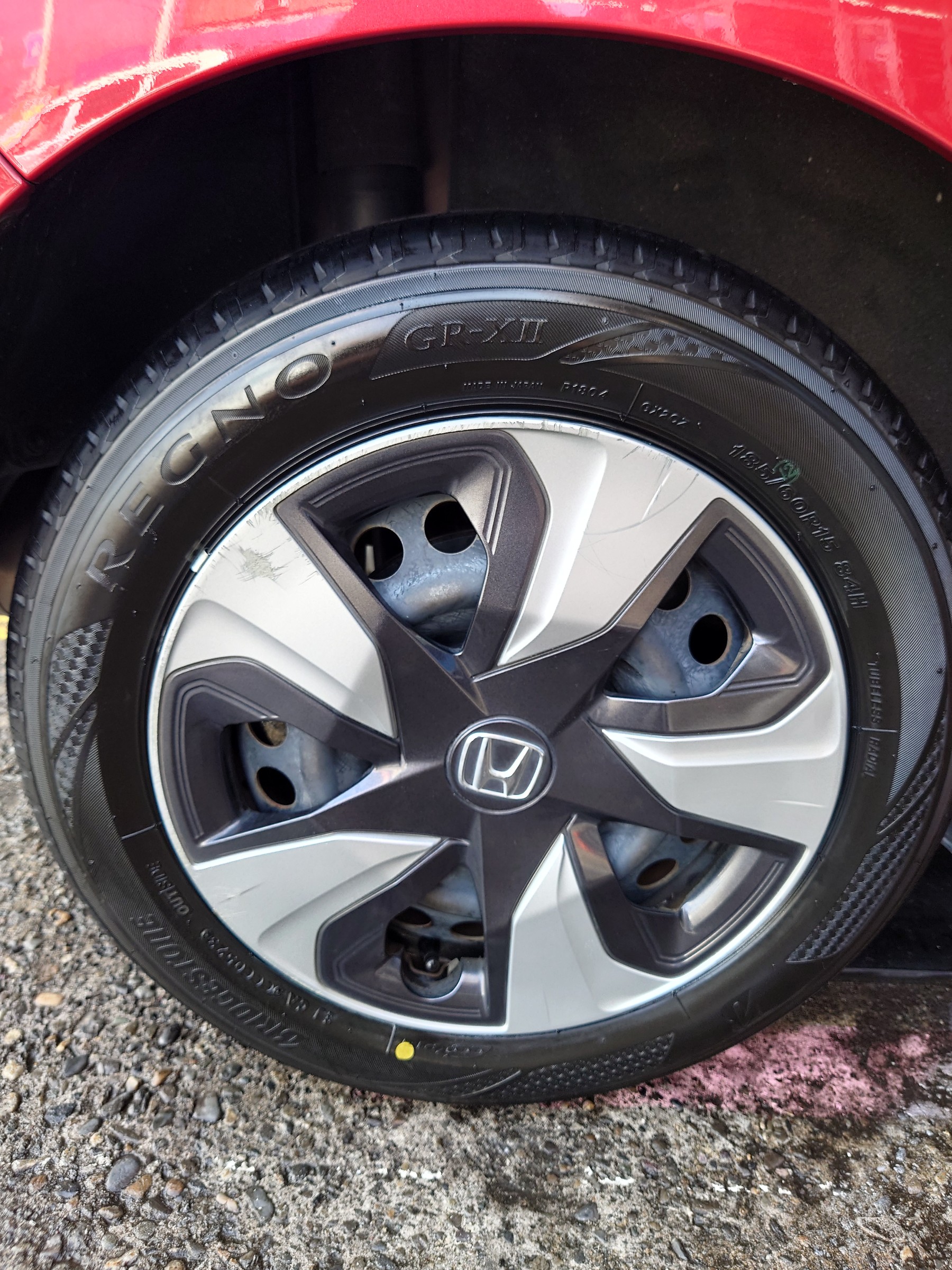 ホンダフィット レグノ GRX2 装着です！ | ホンダ フィット タイヤ