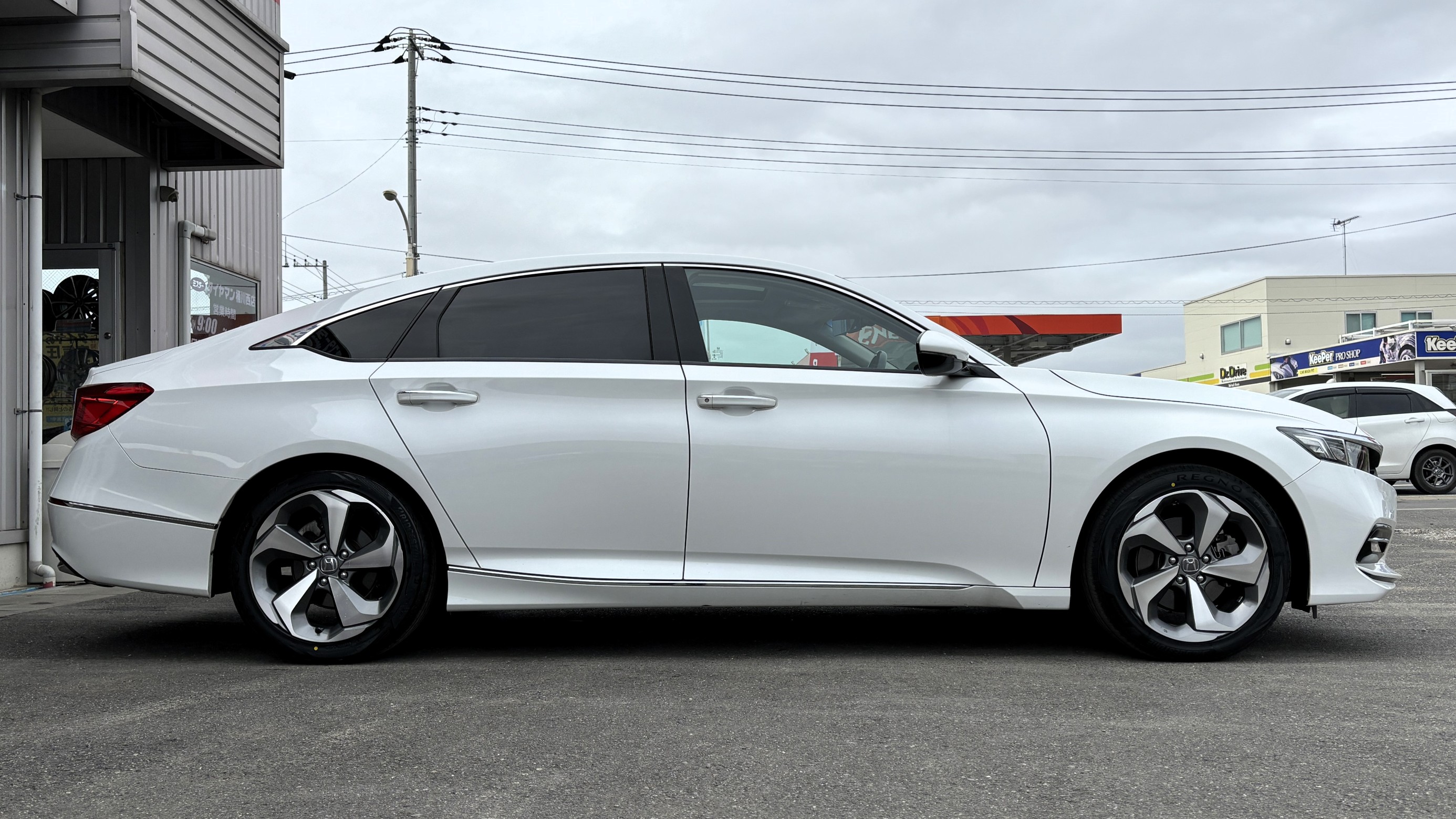 アコードツアラー タイプs 純正ホイール レグノ 235/45R18 アコードツアラー タイプs 純正ホイール レグノ 235/45R18