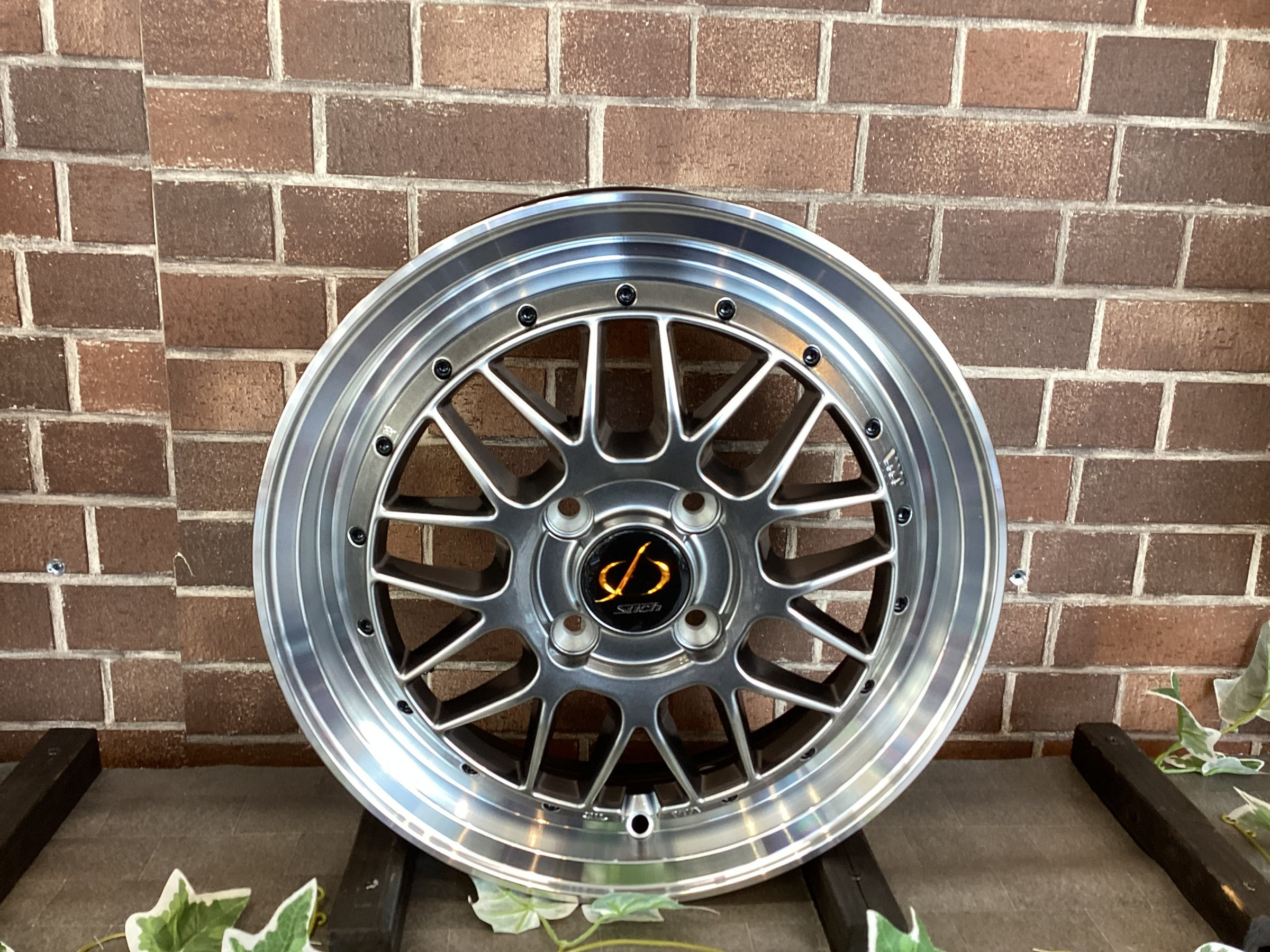 シュティッヒ メッシュ 17インチ 10J 114.3 深リム 2本