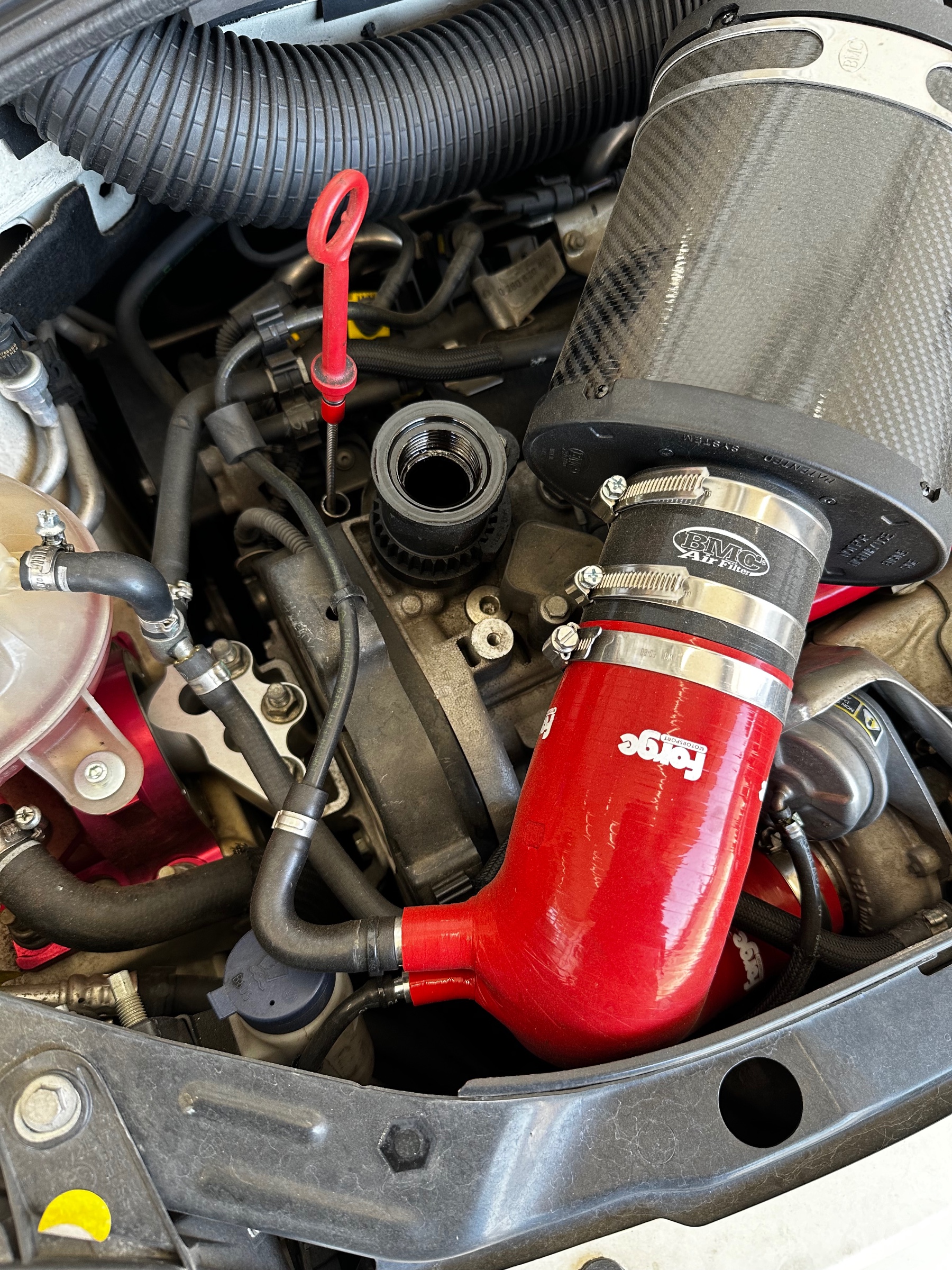 アバルト595 メーカー指定純正エンジンオイル 2L×2缶セット