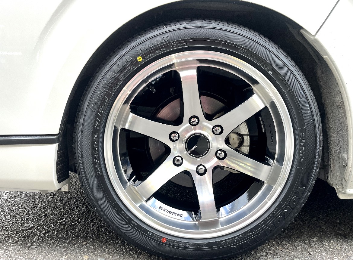 ☆トヨタ ハイエース タイヤ・ホイール交換☆ | トヨタ ☆トヨタ ハイエース タイヤ・ホイール交換☆ | トヨタ