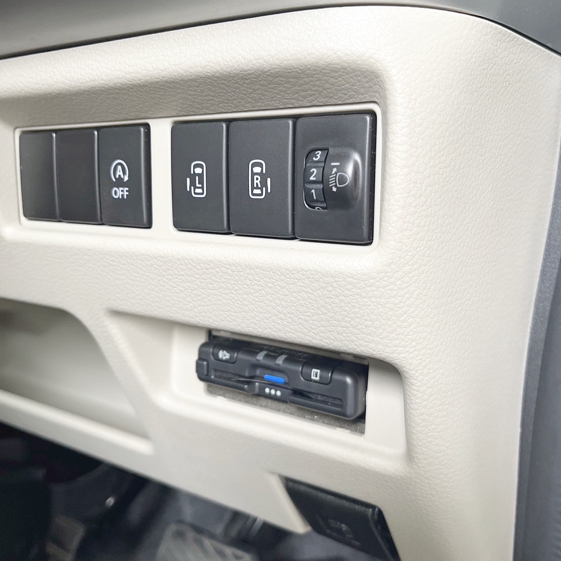 車載器取り付け