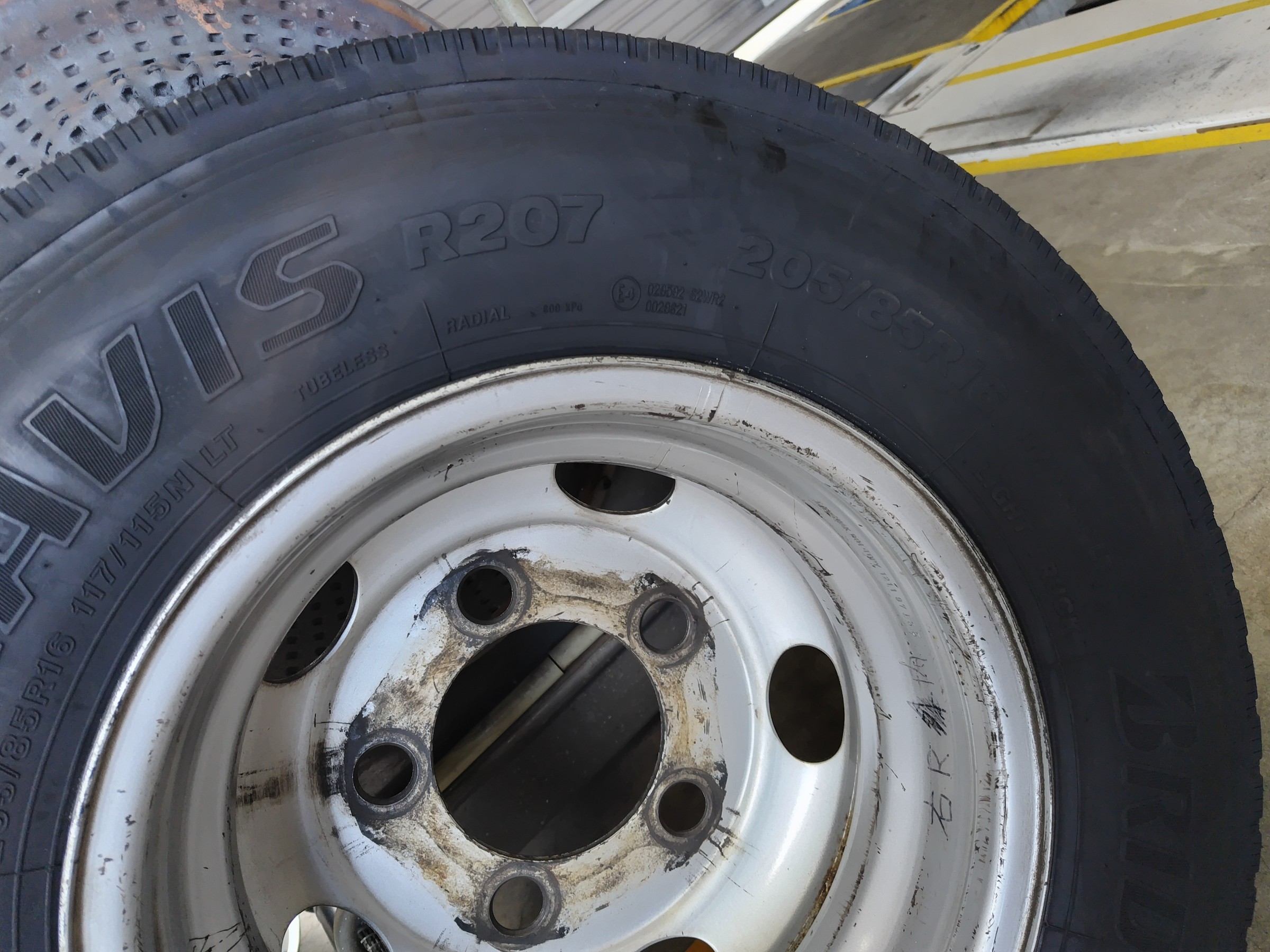みっこ205／85R16 価格｜205/85R16 117/115L TY285 ヨコハマタイヤ YOKOHAMA