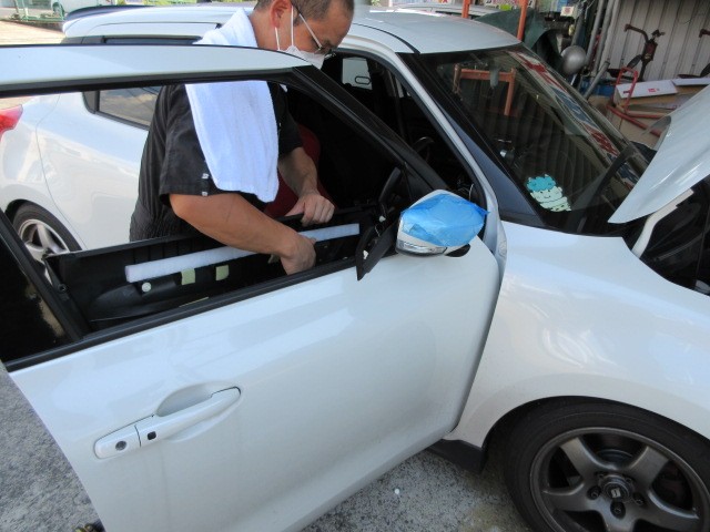 ツイン車検整備・コンテ洗車・ZC33Sスイフトスポーツのミラー交換