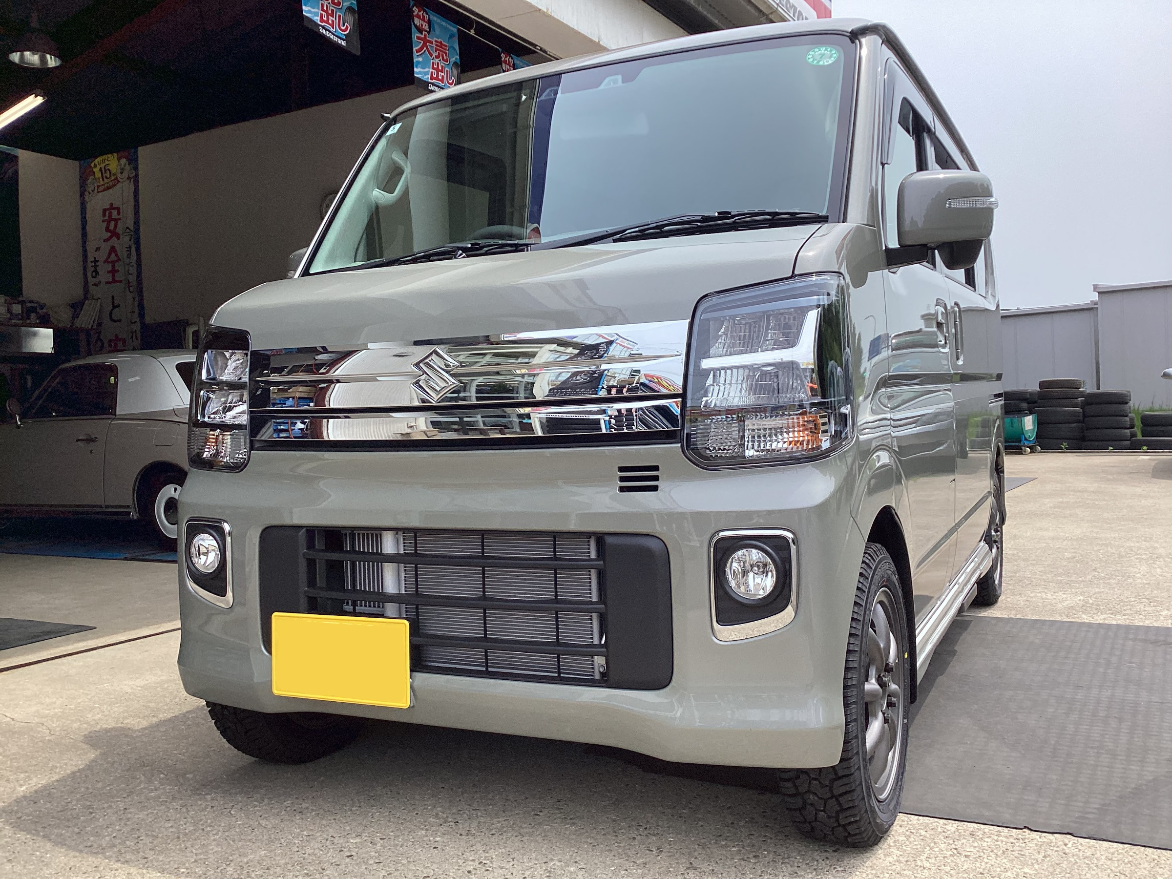 RK-4032　たえこ YOKOHAMA 175/60R16 82 H BLUEARTH RV-03CK | Costco Japan