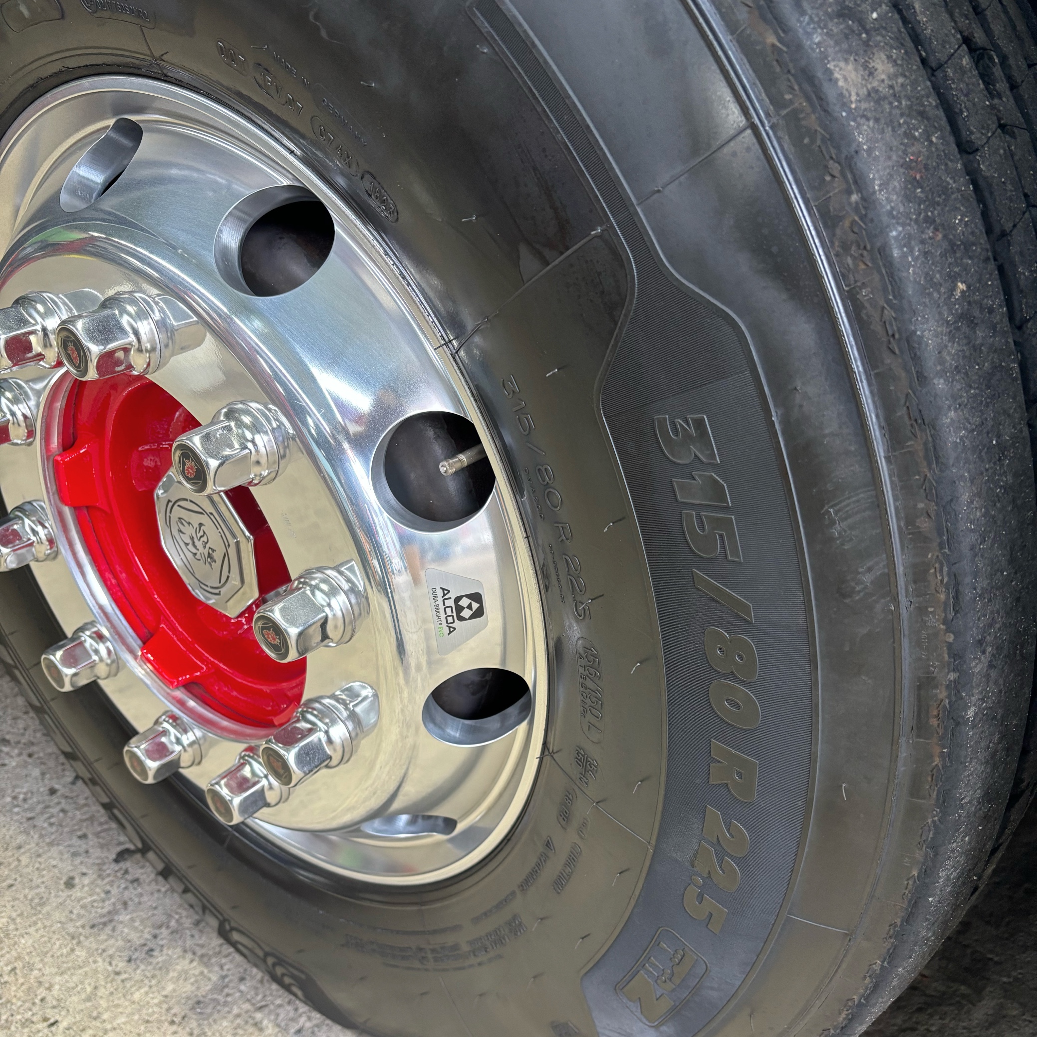 でっかいタイヤ