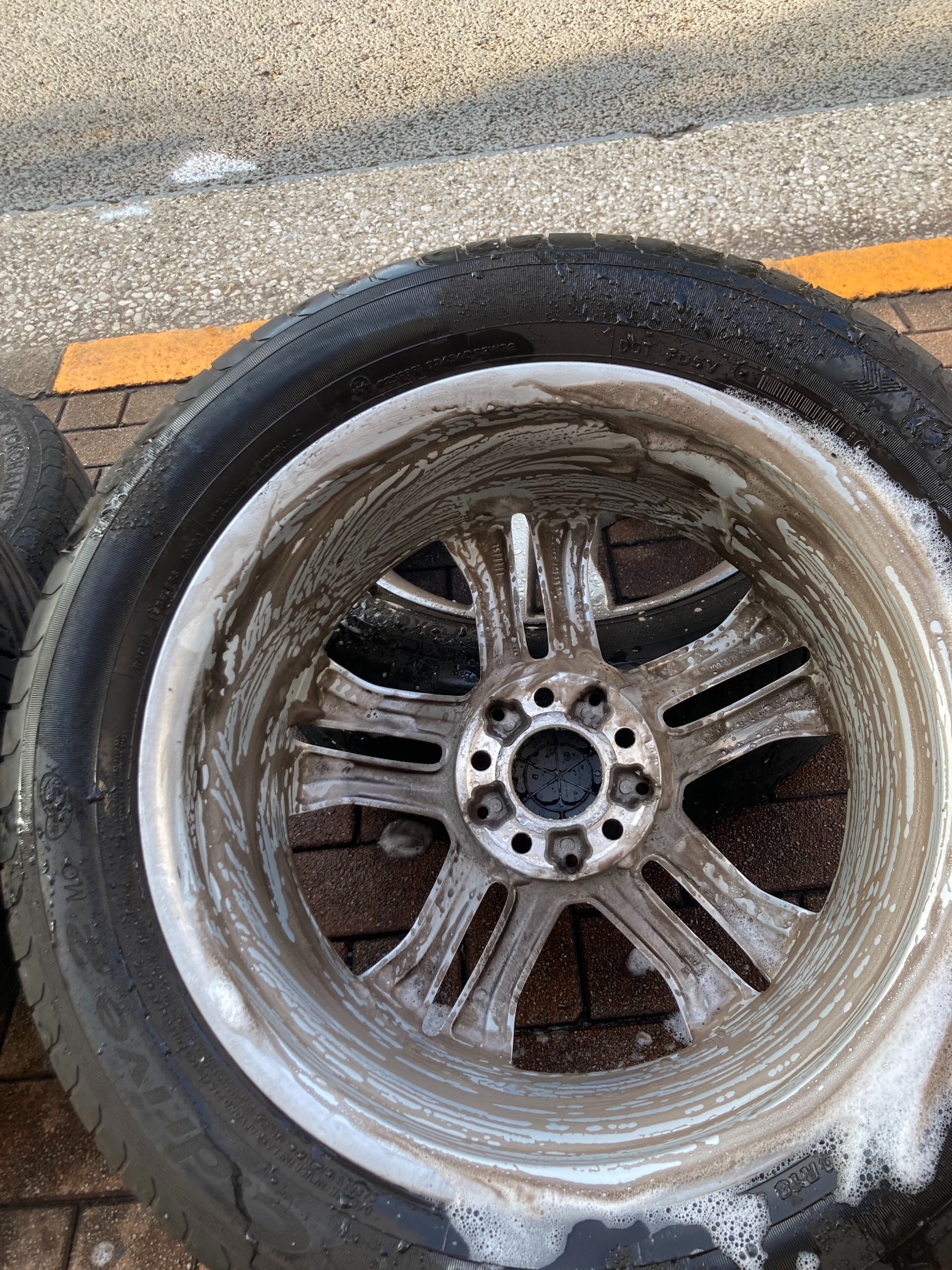 メルUser メルセデス ベンツ スピードセンサー（ABSセンサー）交換